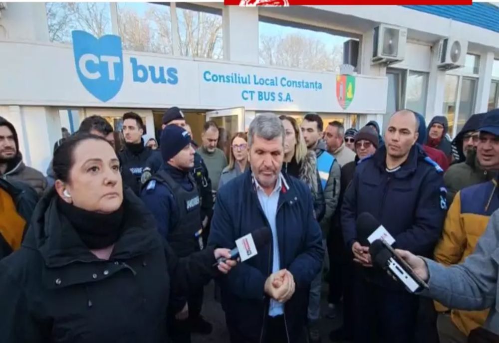 Scandal uriaș la Constanța. Șoferii de autobuz sunt în grevă spontantă, conducerea a chemat forțele de ordine