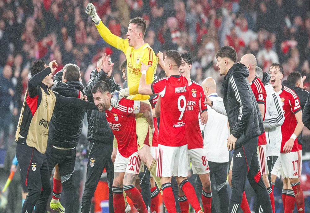 Fotbal: Benfica prinde play-off-ul pentru optimile Ligii Campionilor cu un gol marcat de portar, cu capul, în minutul 90+7