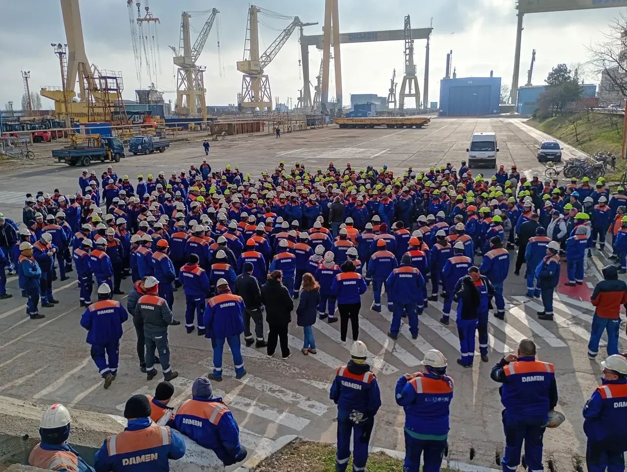 Protest spontan la Șantierul Naval Mangalia