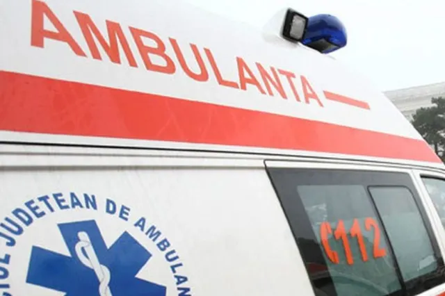 Fetiță de 11 ani, la un pas de tragedie în Mamaia. A fost resuscitată și transportată de urgență la spital
