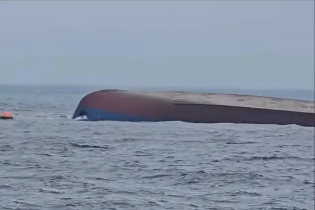 O navă a fost lovită în Marea Neagră, la 24 de kilometri de Constanța. Un mort și trei dispăruți