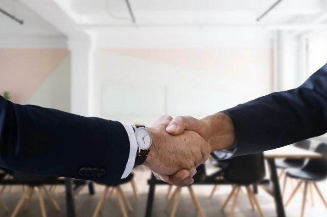 Românii care încasează 7.000 de lei pe lună și nu sunt IT-iști