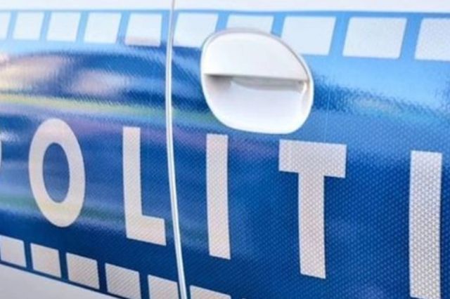 Furios că fosta iubită i-a refuzat cererea de prietenie pe Facebook, un bărbat din Dâmbovița a atacat-o acasă