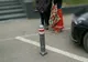 Dosar penal pentru o femeie prinsă la cerșit cu fiica sa