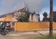 FOTO VIDEO| La un pas de dezastru în Eforie Nord. Arde o casă
