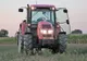 Tupeu maxim! Deși nu avea permis și băuse bine, s-a urcat la volanul unui tractor neînmatriculat