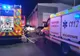 FOTO Incendiu într-un service auto din Constanța, O mașină făcută scrum, 14 avariate
