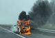 FOTO VIDEO| Mașină în flăcări pe Autostrada Soarelui