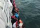 VIDEO Operațiune de  salvare pe mare. Șapte turiști aflați în pericol