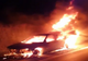 Mașină în flăcări, panică pe șosea